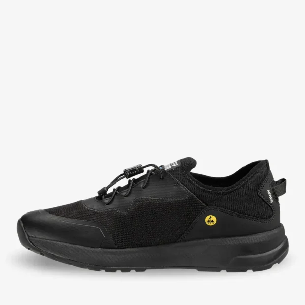 LOGAN O1 lightweight slip-on safety shoes with breathable upper and ESD protection.